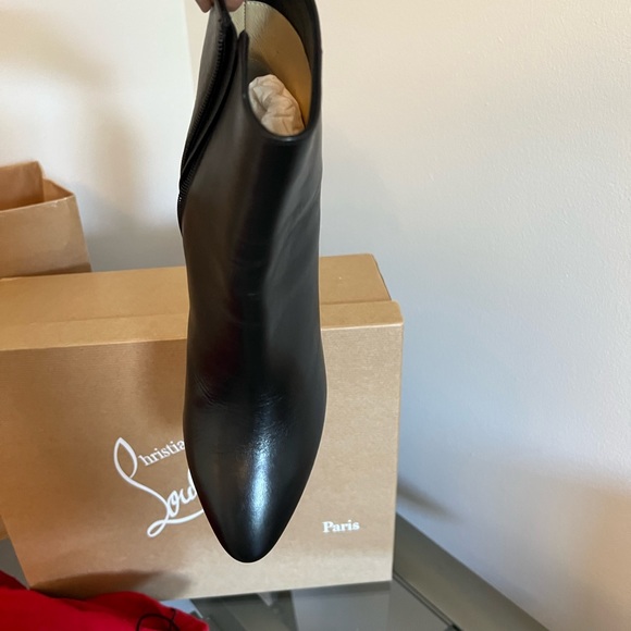 Christian Louboutin black high heel booties - Picture 5 of 8